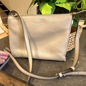 MARC JACOBS taupe crossbody